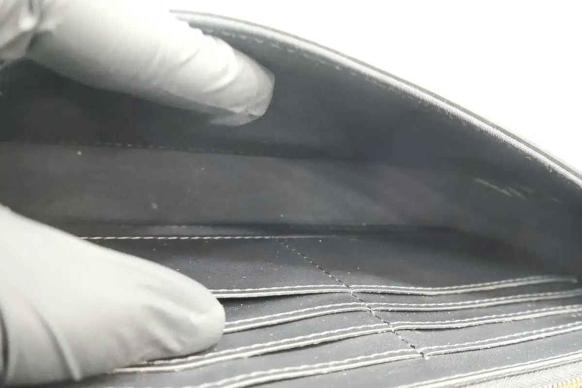 フェンディ ロゴ