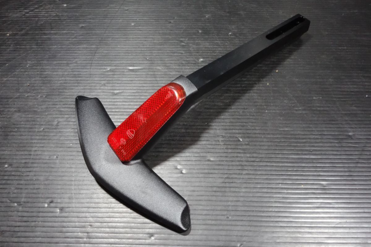 タンデムバー グラブバー アシストグリップ リフレクター ドゥカティ 純正 ディアベルカーボン R20251020