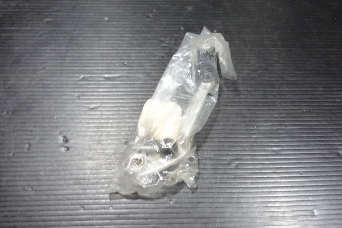 チェンジペダル シフトペダル 25600-14J00 スズキ 純正 GSX-R600 GSXR600 GSX-R750 GSXR750 R20251020