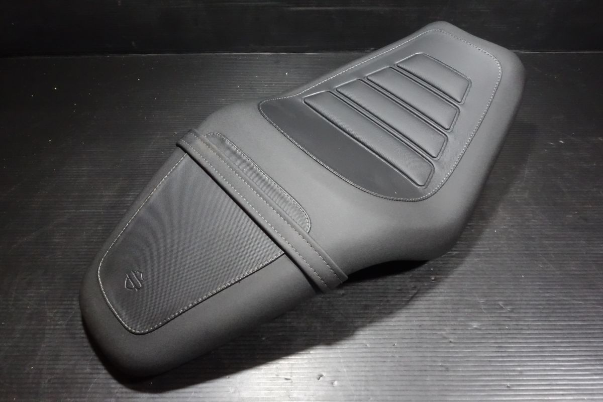 シート HD51100P420001 ハーレー 純正 X350 R20251020