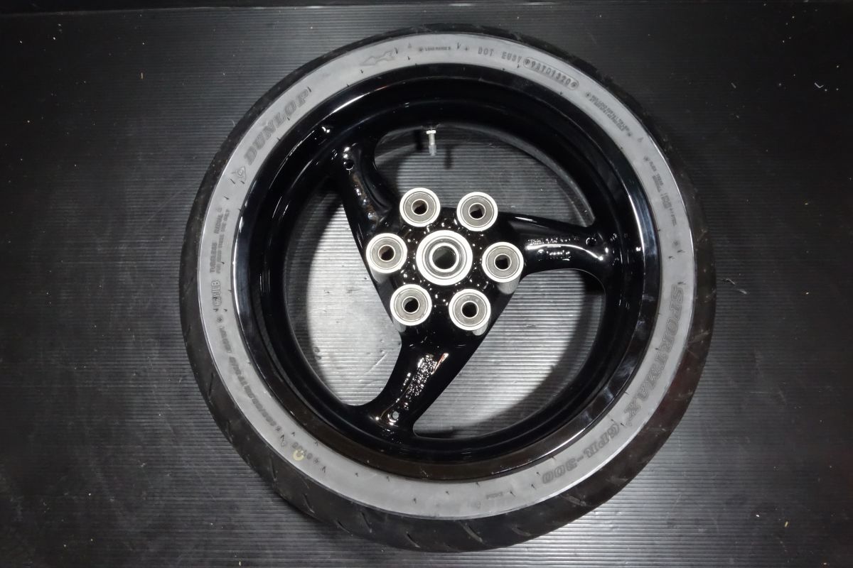 リアホイール ドゥカティ 純正 17×5.50 ブレンボ 検索 M900 M400 M750 400SS 900SS モンスター ie R20251020