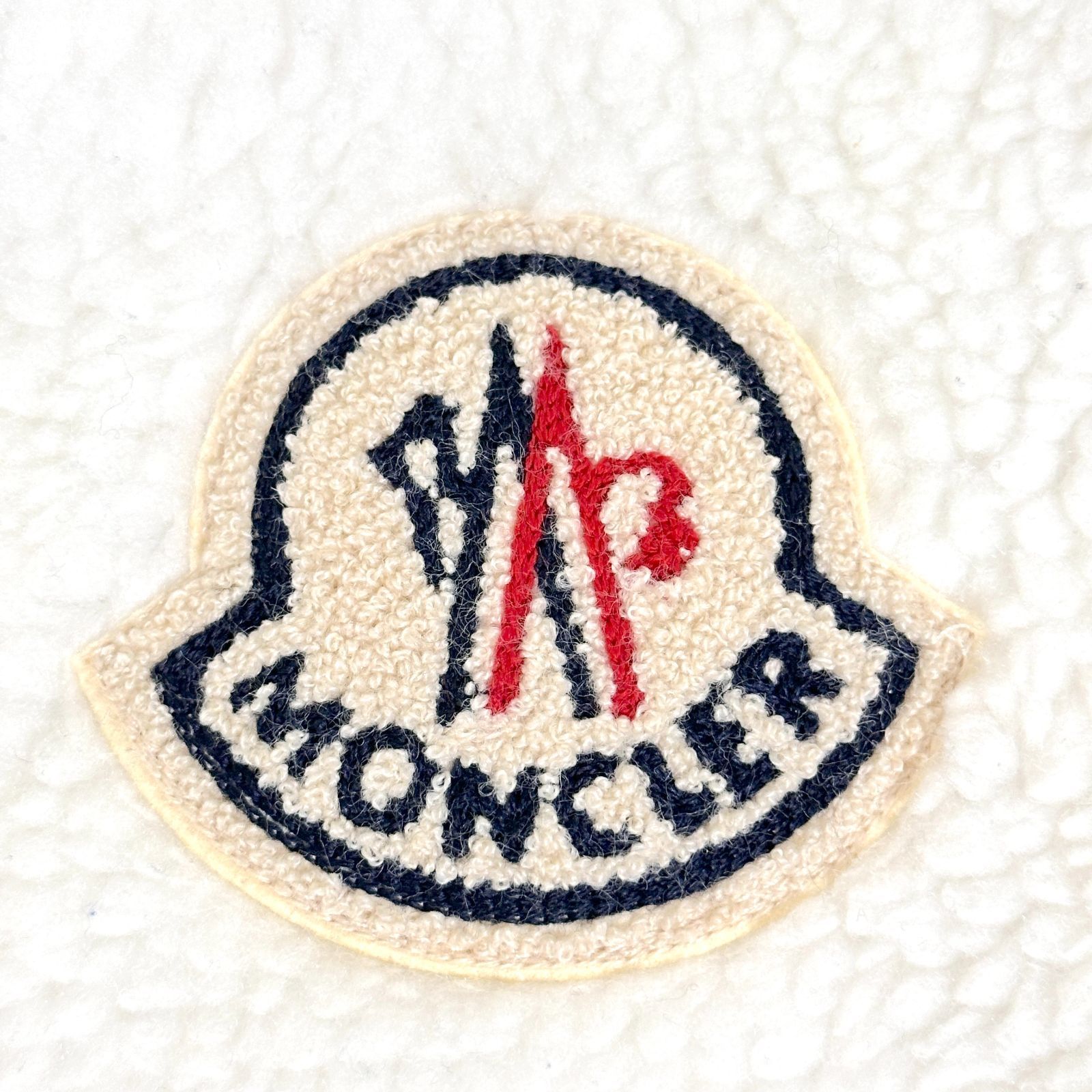 モンクレールジャパン MAGLIA