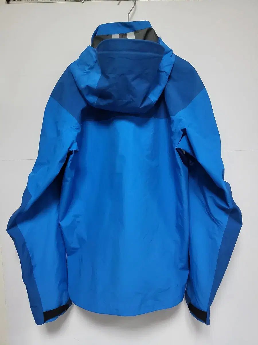 ARC TERYX アークテリクス ブルー ウィンドブレーカー ジャケット Mサイズ GORE TEX ゴアテックス