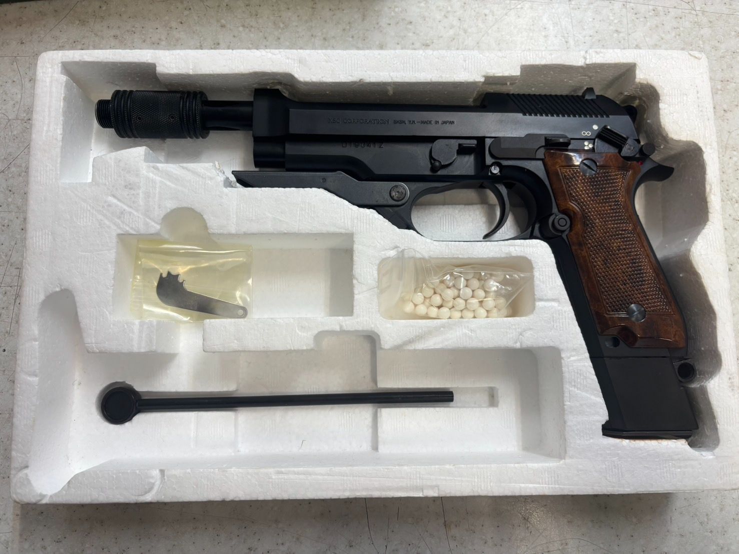 ガスブローバック ガスガン