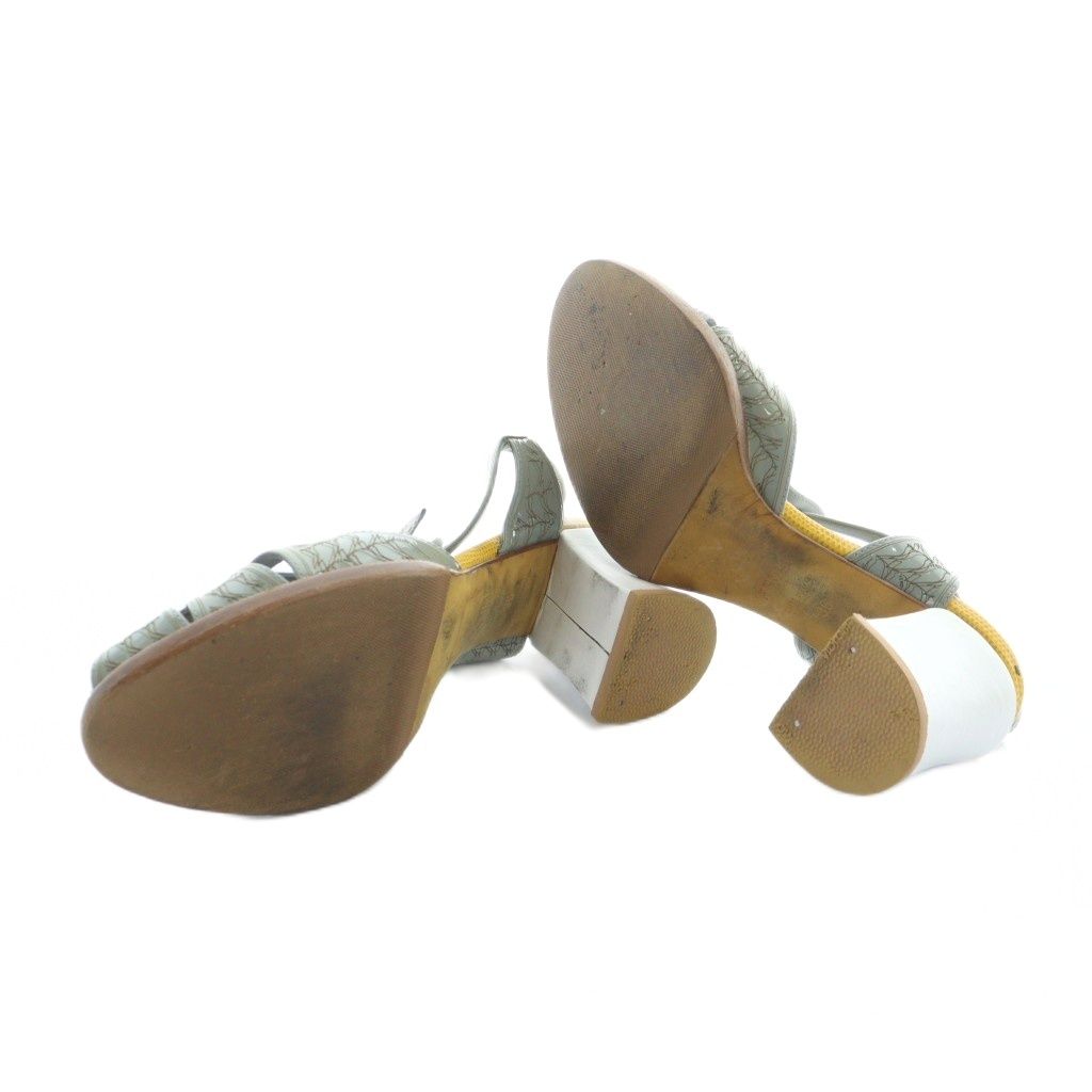 Fendi ロゴ入り オープントゥサンダル Fendi ロゴ入り オープントゥサンダル フェンディ FENDI サンダル