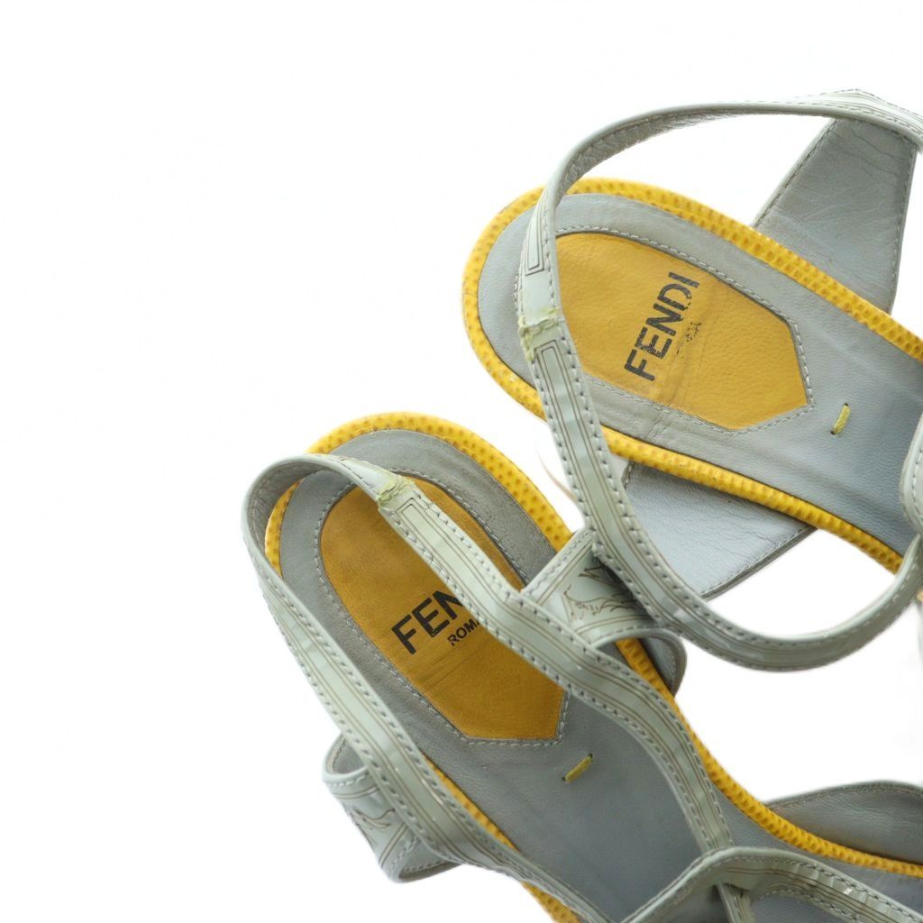 フェンディ FENDI サンダル オープントゥ ロゴ エナメル