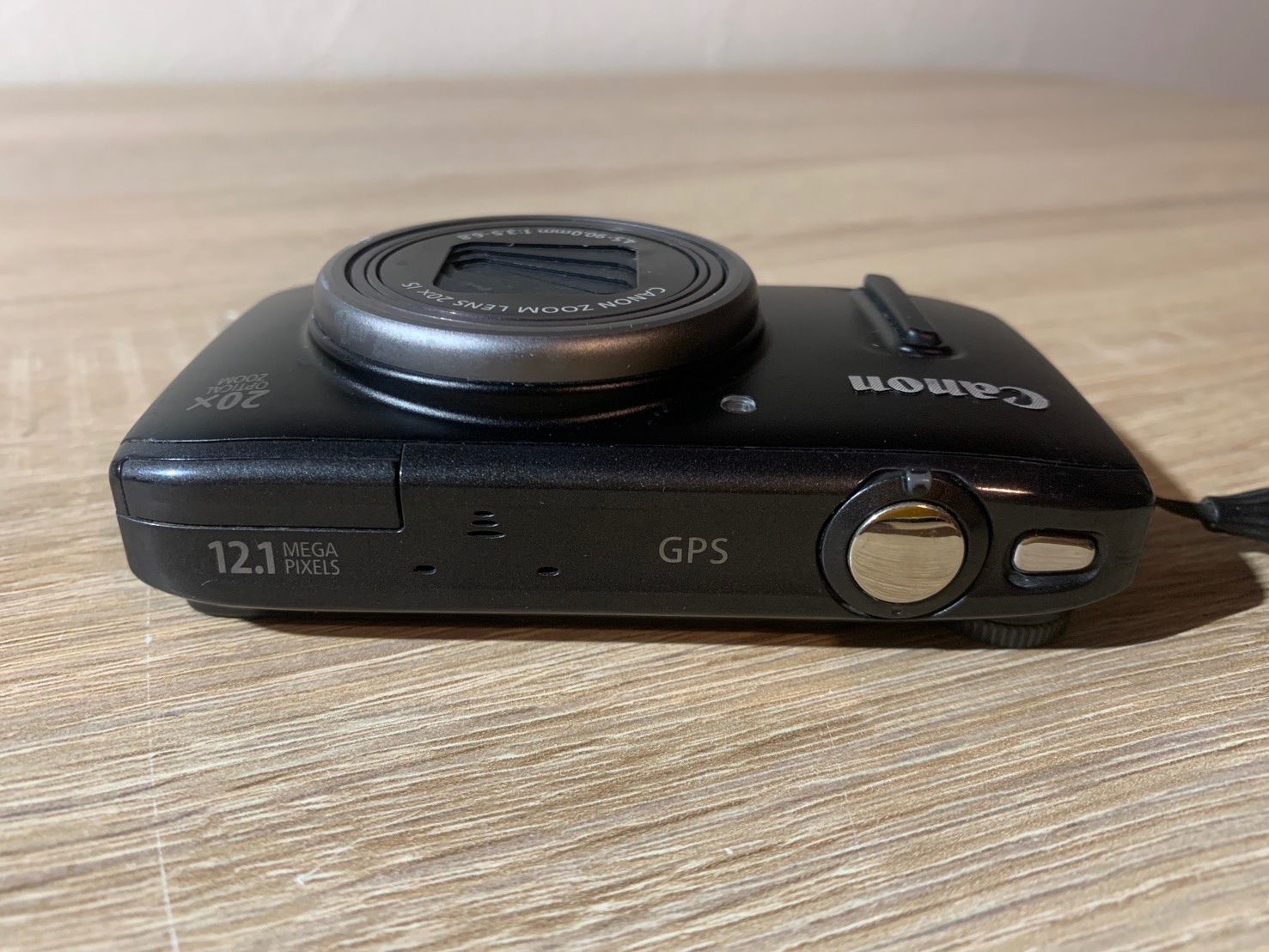 ブラック デジカメ