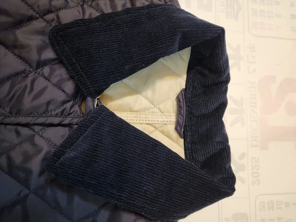 バブアー ネイビー