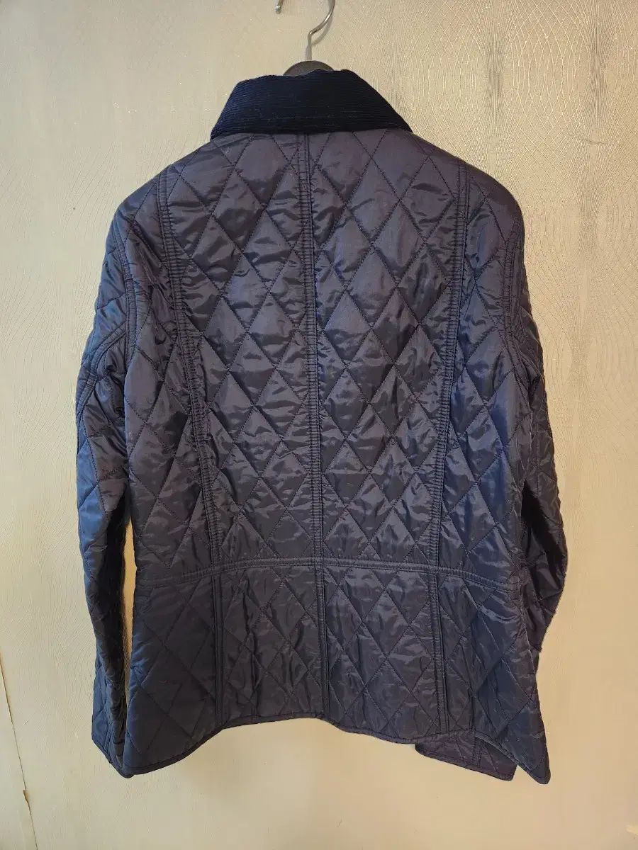 バブアー ネイビー キルティング ジャケット