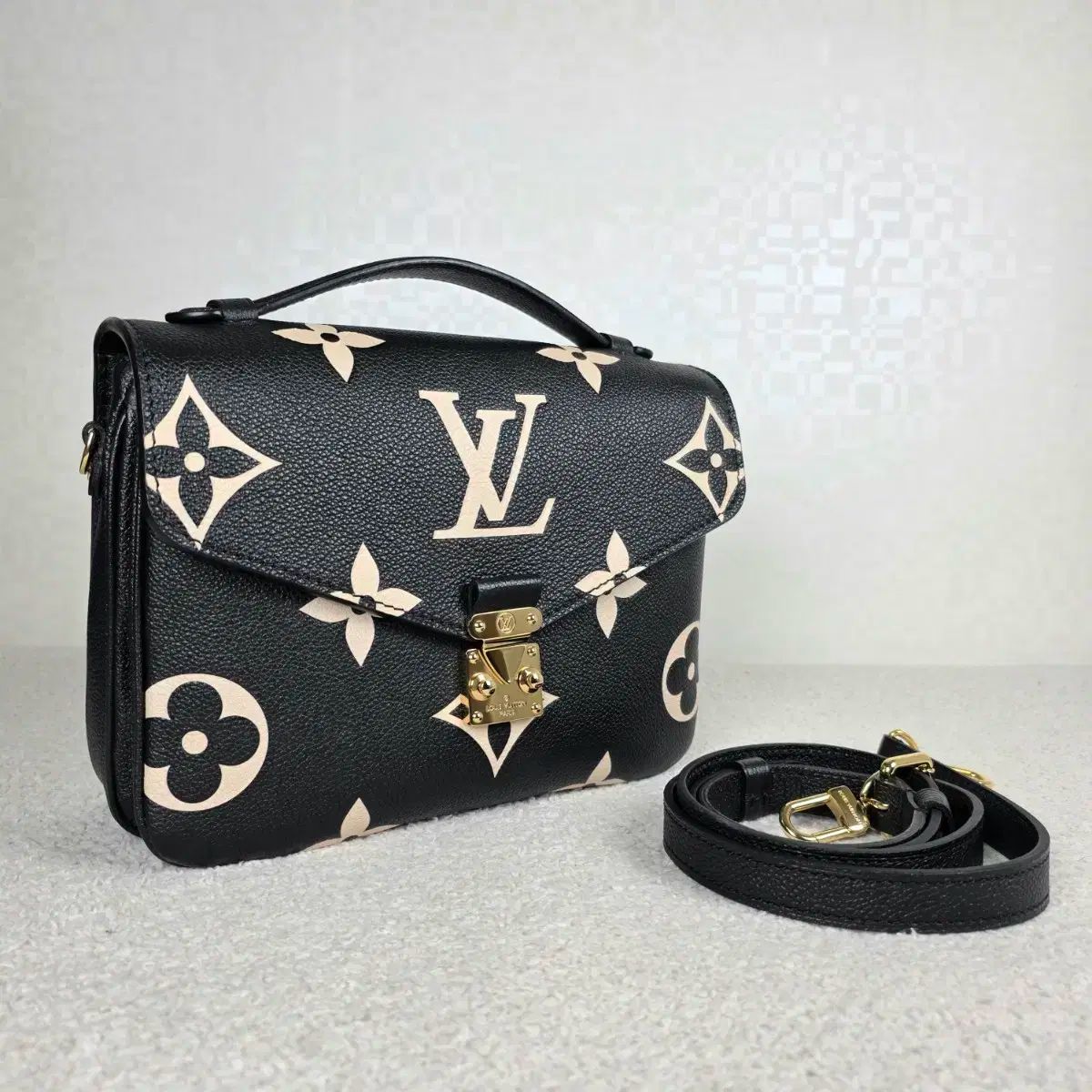 ルイヴィトン ポシェット メティス クロスバック