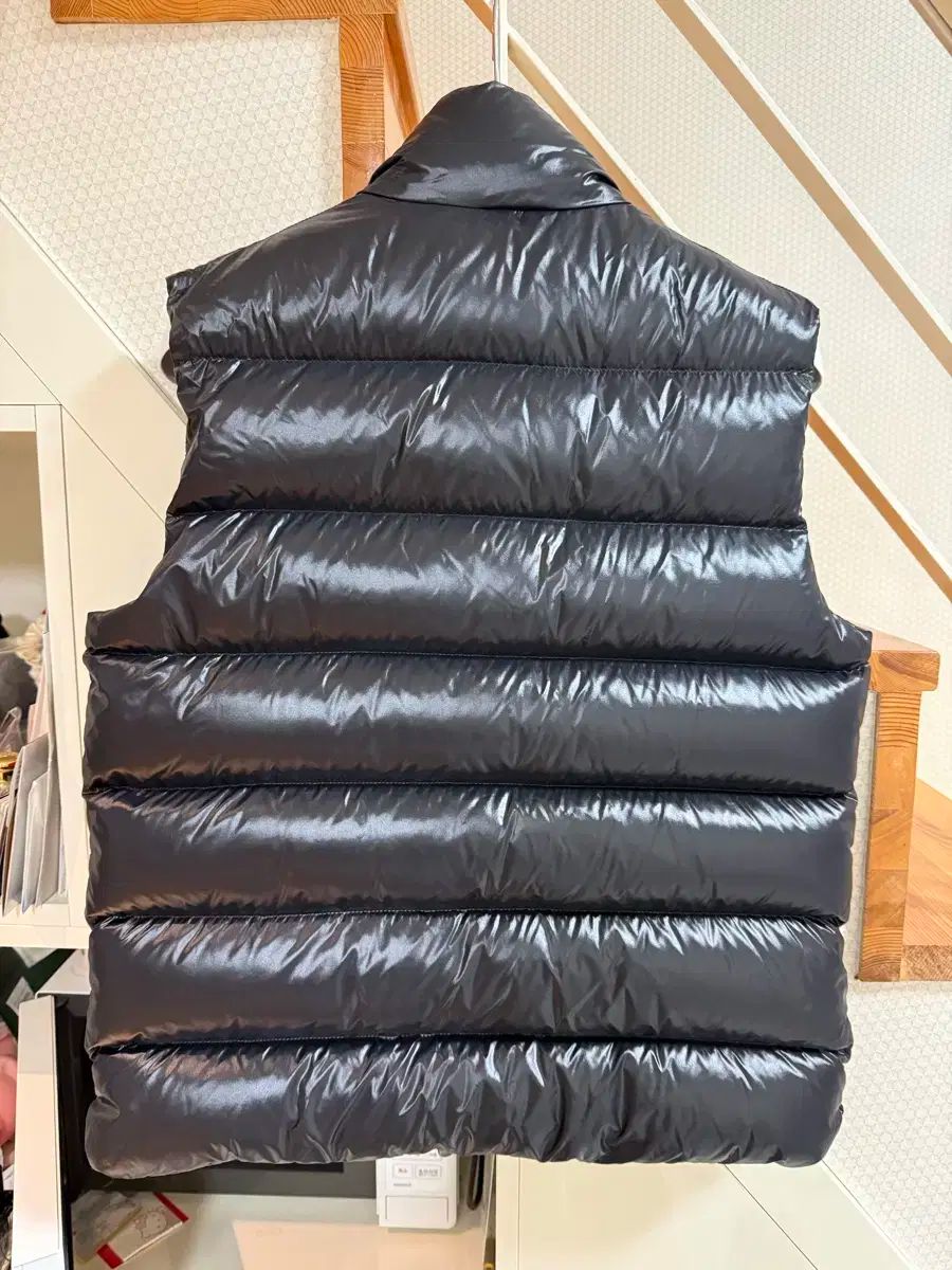 3 22 23 モンクレール Tibb ダウン ベスト ブラック