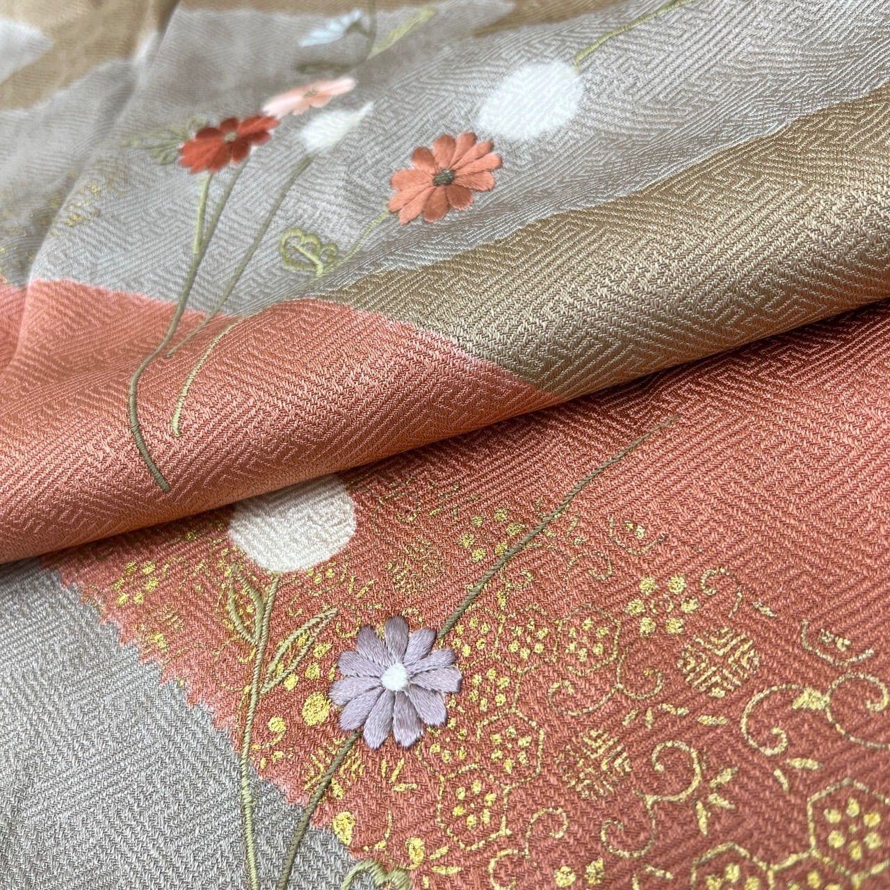 付下げ 刺繍 金彩 裄65 紋無し 訪問着 正絹 着物 MK-545 - メルカリ