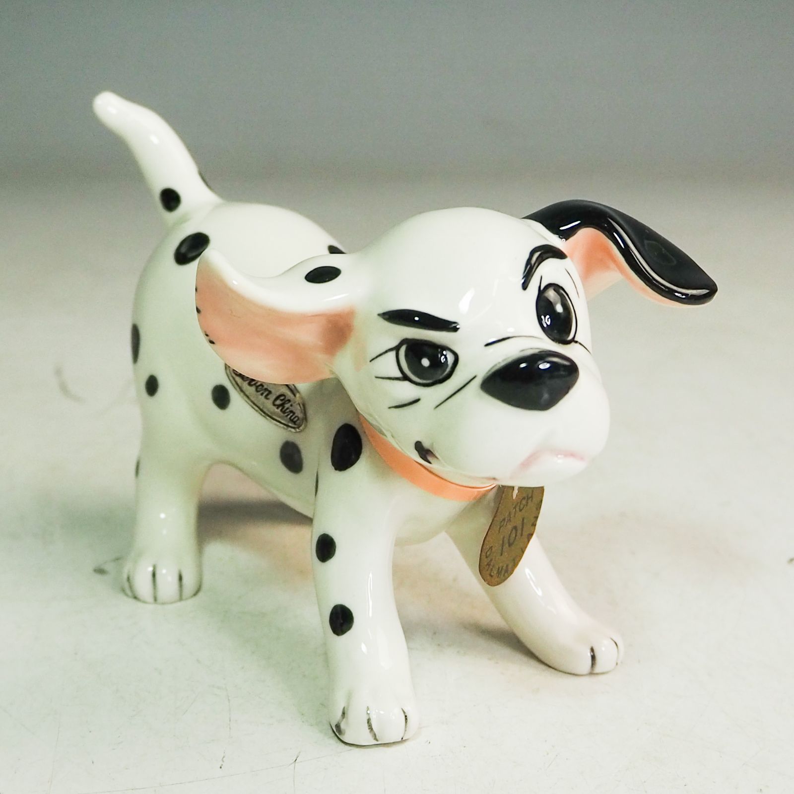 K9295 ウォルトディズニー 101匹わんちゃん PATCH ダルメシアン 置物
