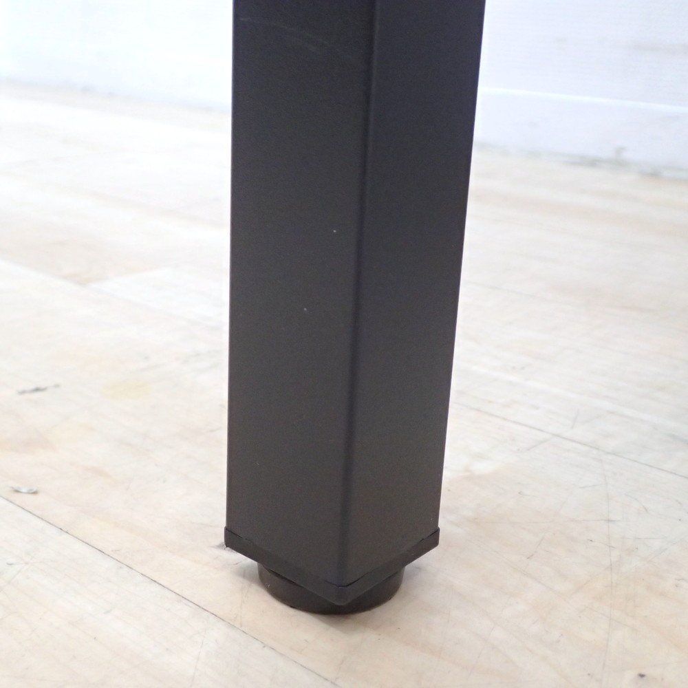 ブラウン 会議室