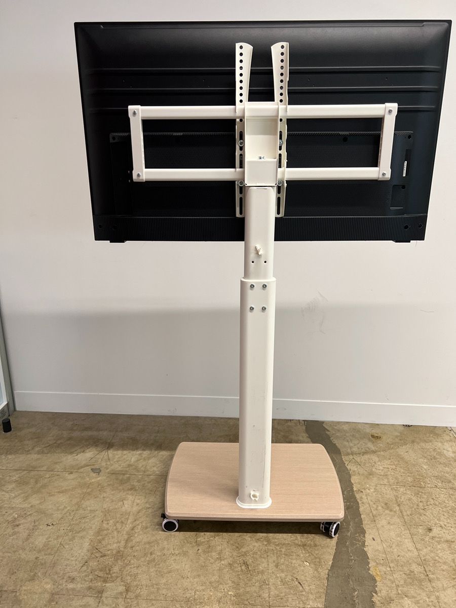 TCL P 8 4 K対応液晶テレビ 43インチ 2020年製 スマートテレビ スタンド付き