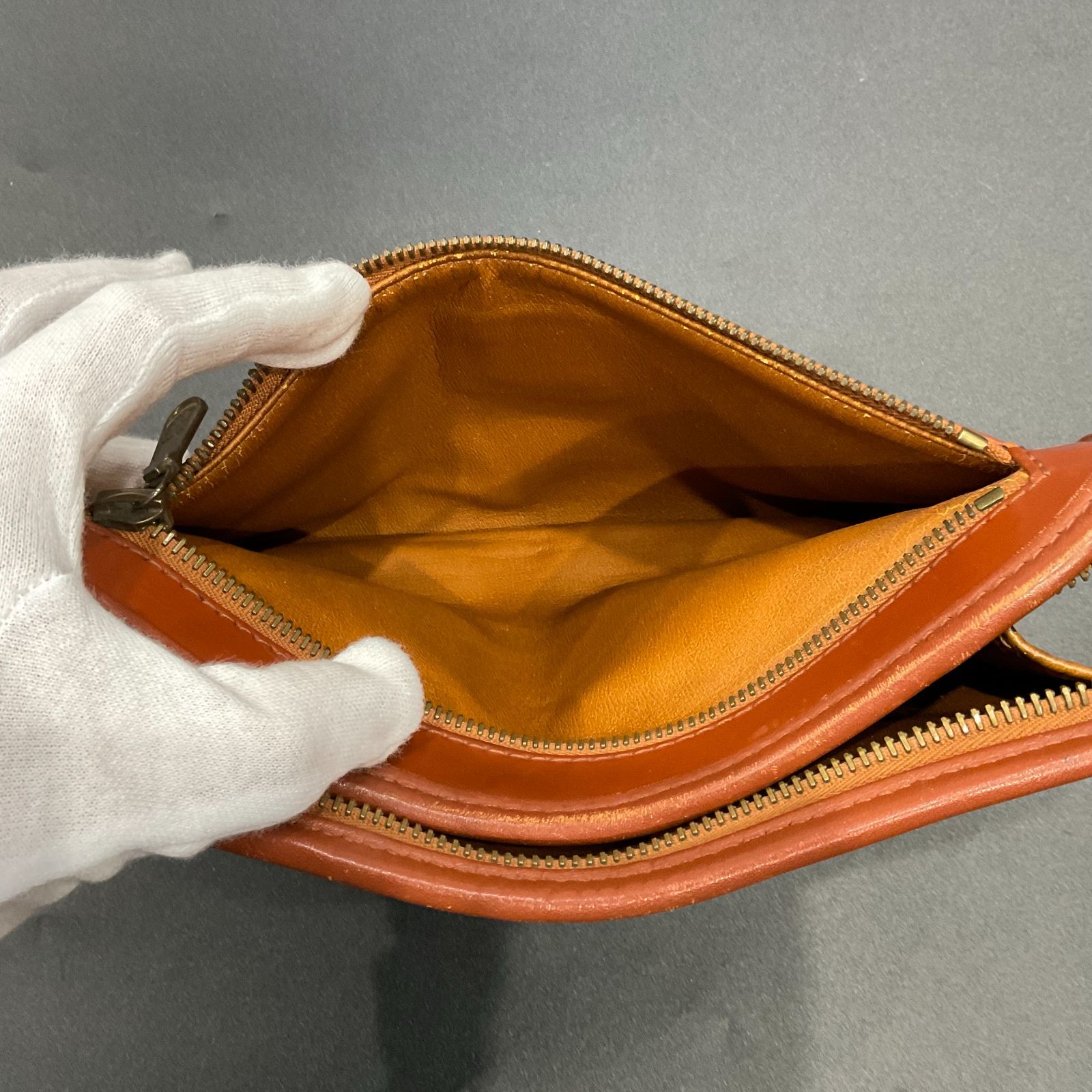 エムシーエム クラッチバッグ