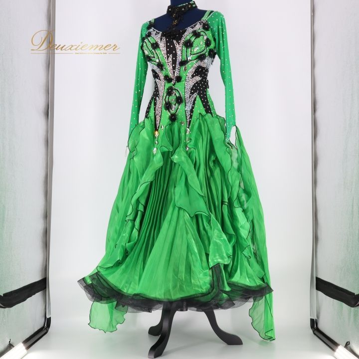 ダンスウェア コスチューム