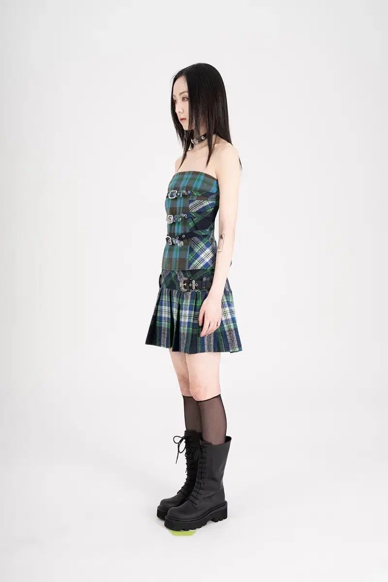 ラフネックベルトスリーブレスCHECKトップス - ツインベルトCHECKスカート