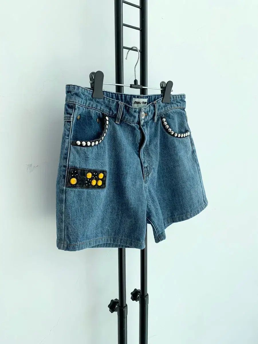 デニム スタッズ