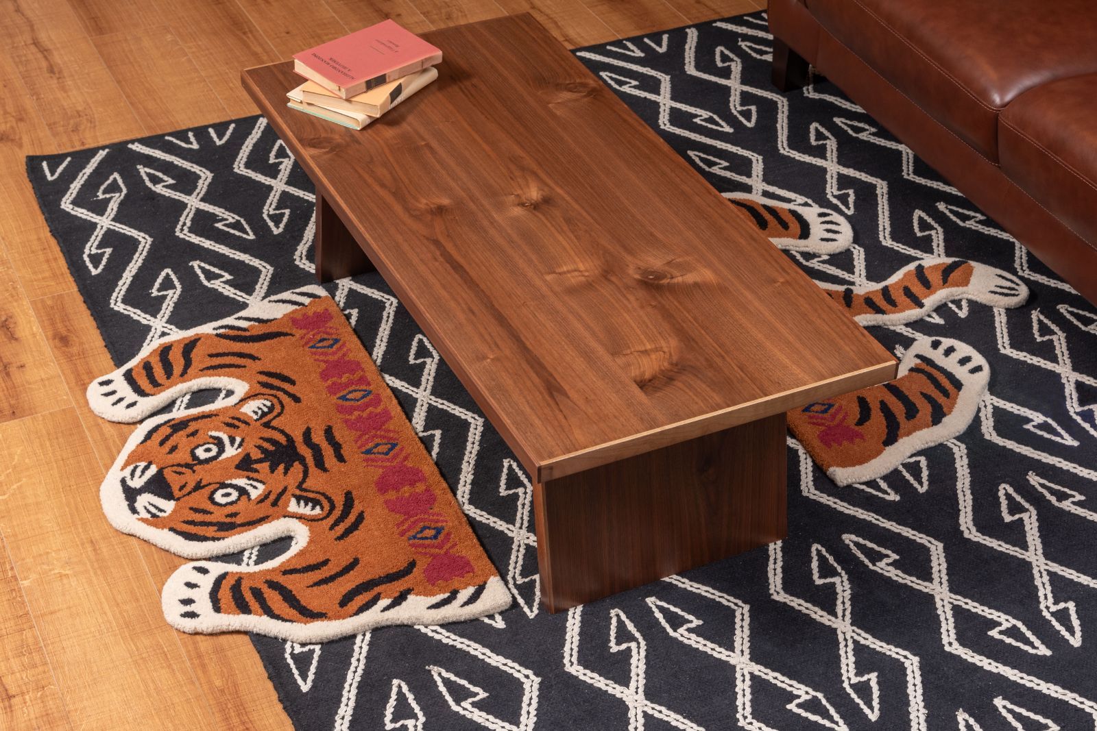 本州 アニマルアクセントラグタイガー ラグ トラ ウール セパレート アクセント インテリア 約W60×D90×H1.8