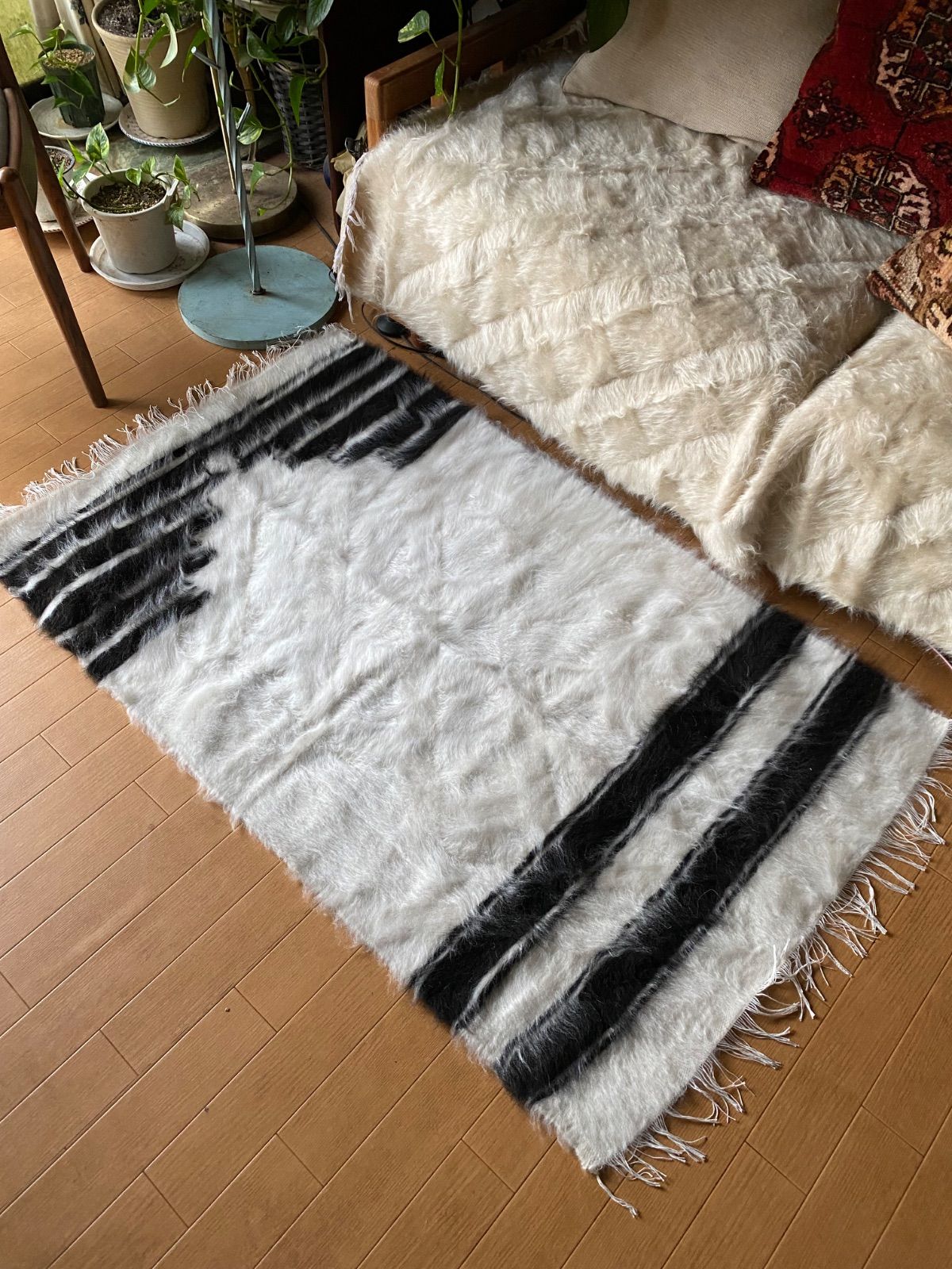 キャンプや車に必需品 ふわふわ暖かい洗える毛布