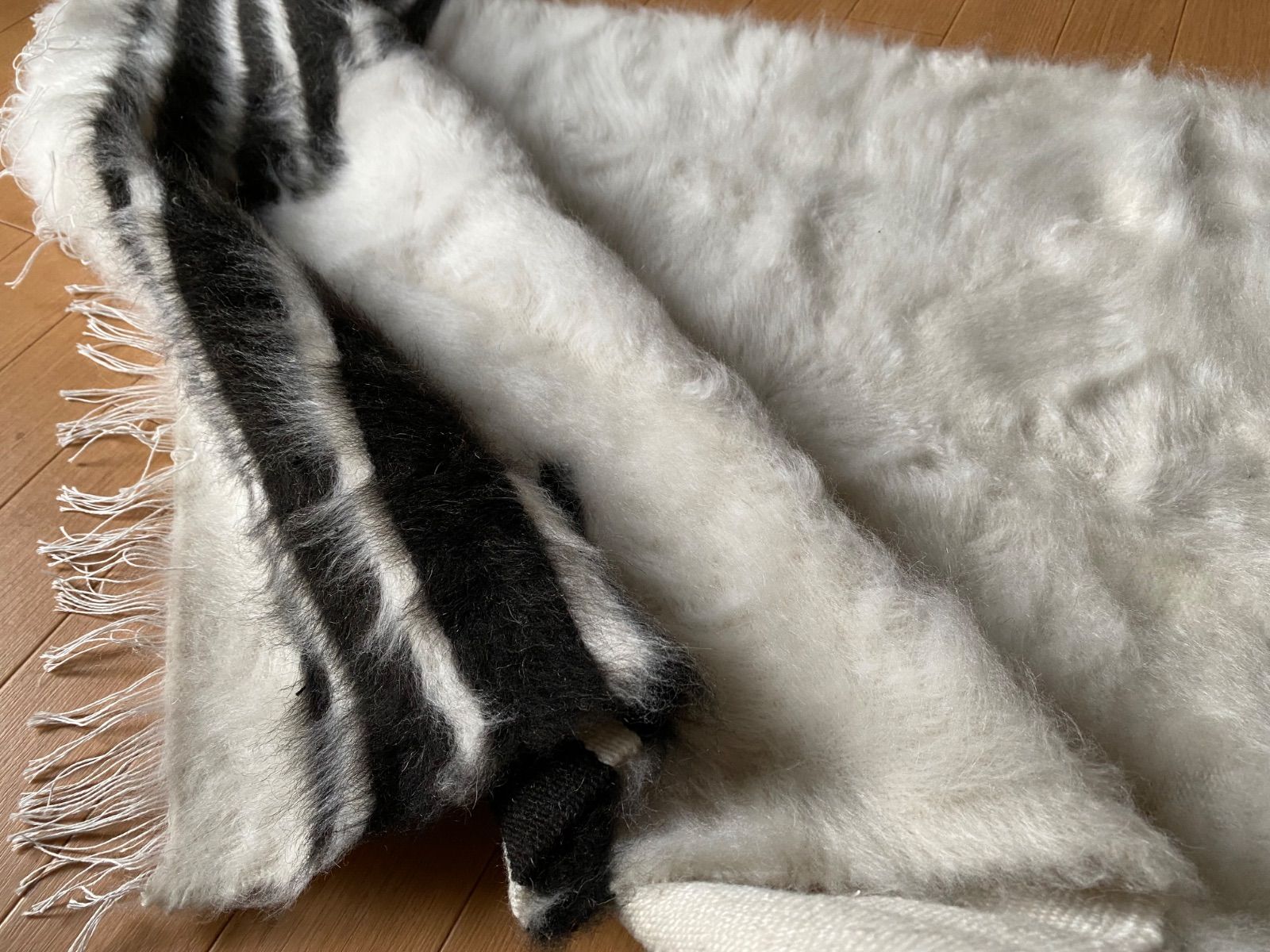 トルコ現地より卸売価格 毛足の長い良いものを厳選