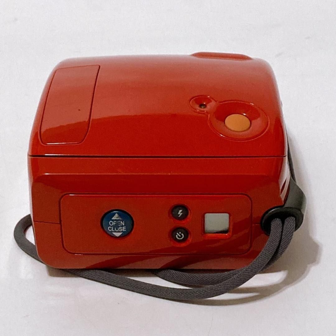 インスタントカメラ