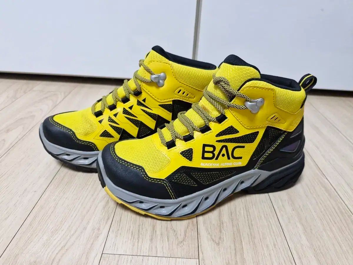 250mm BLACK YAK ゴアテックス 登山靴