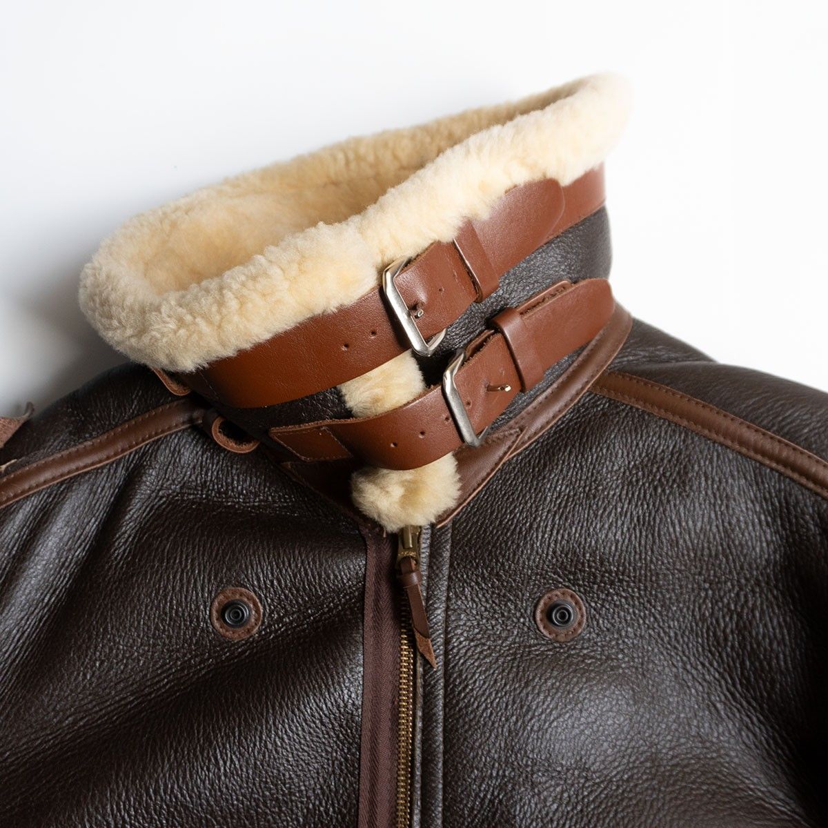 ★新品同様★バズリクソンズ入手困難‼︎奇跡の1着　B-3大戦復刻モデル　38R ☆新品同様☆バズリクソンズ入手困難‼︎奇跡の1着 B-3大戦復刻