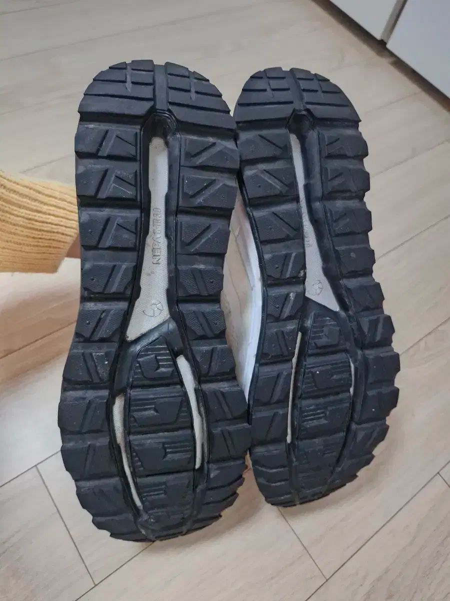 275mm ネパ ゴアテックス トレッキングシューズ 登山靴 OLIVEOS_COM_TR