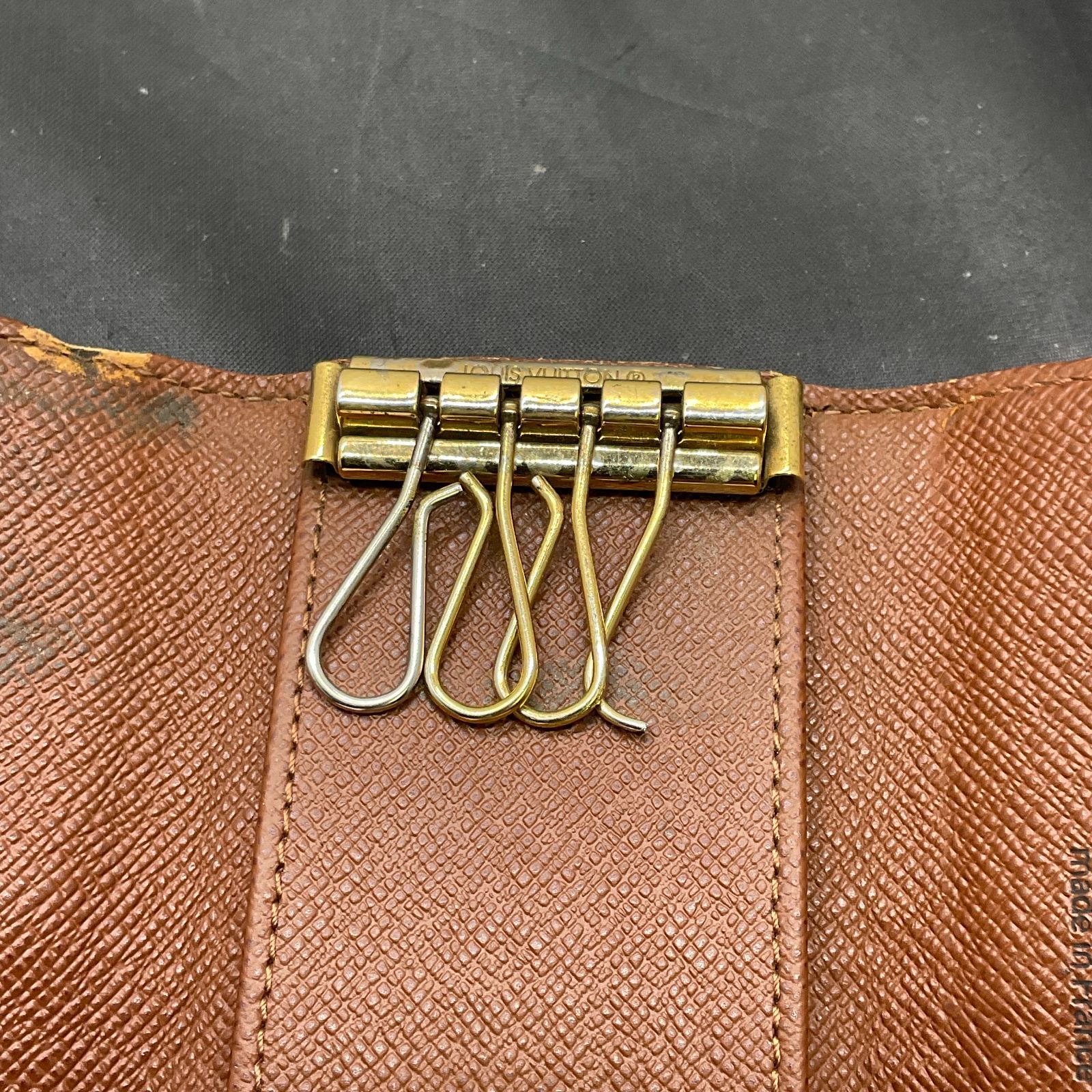 ミュルティクレ4キーケース B25103384