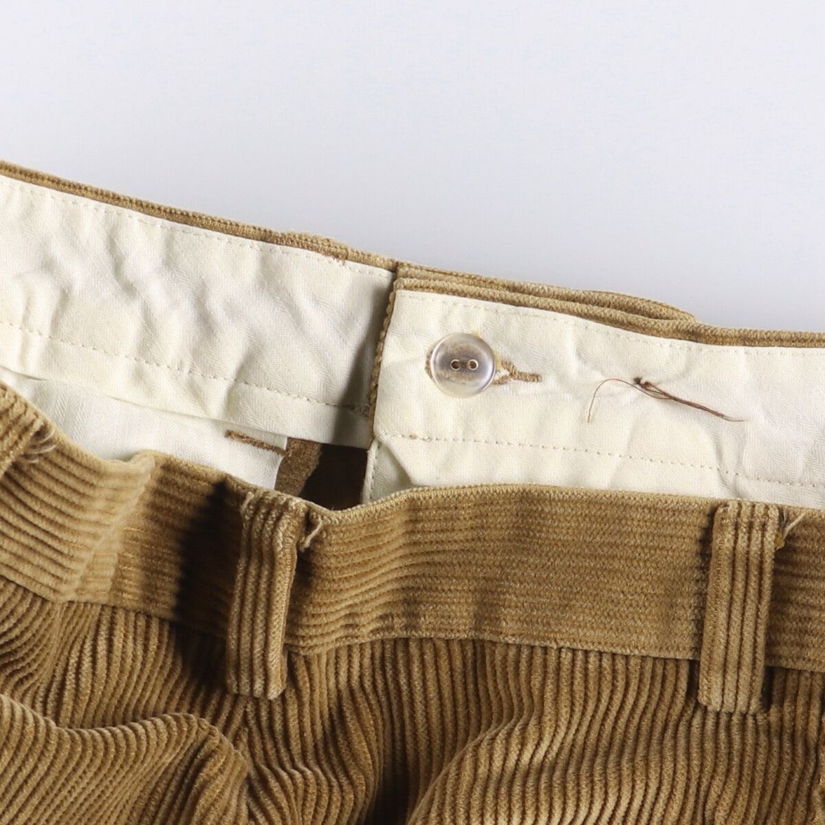 コーデュロイパンツ