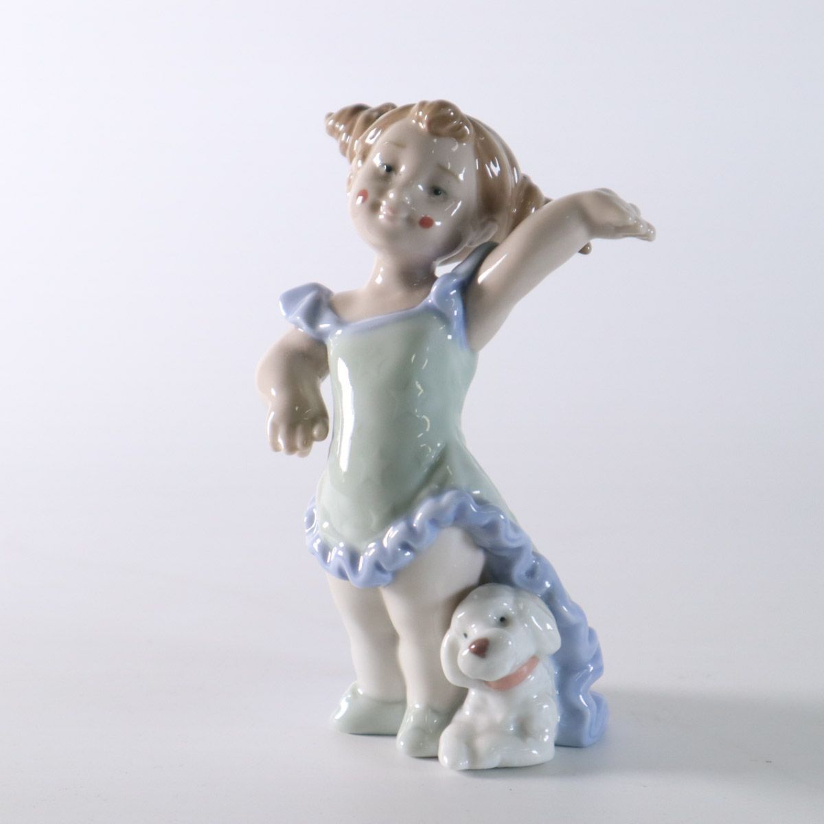 NAO スペイン製 LLADROリヤドロ姉妹ブランド グランフィナーレ