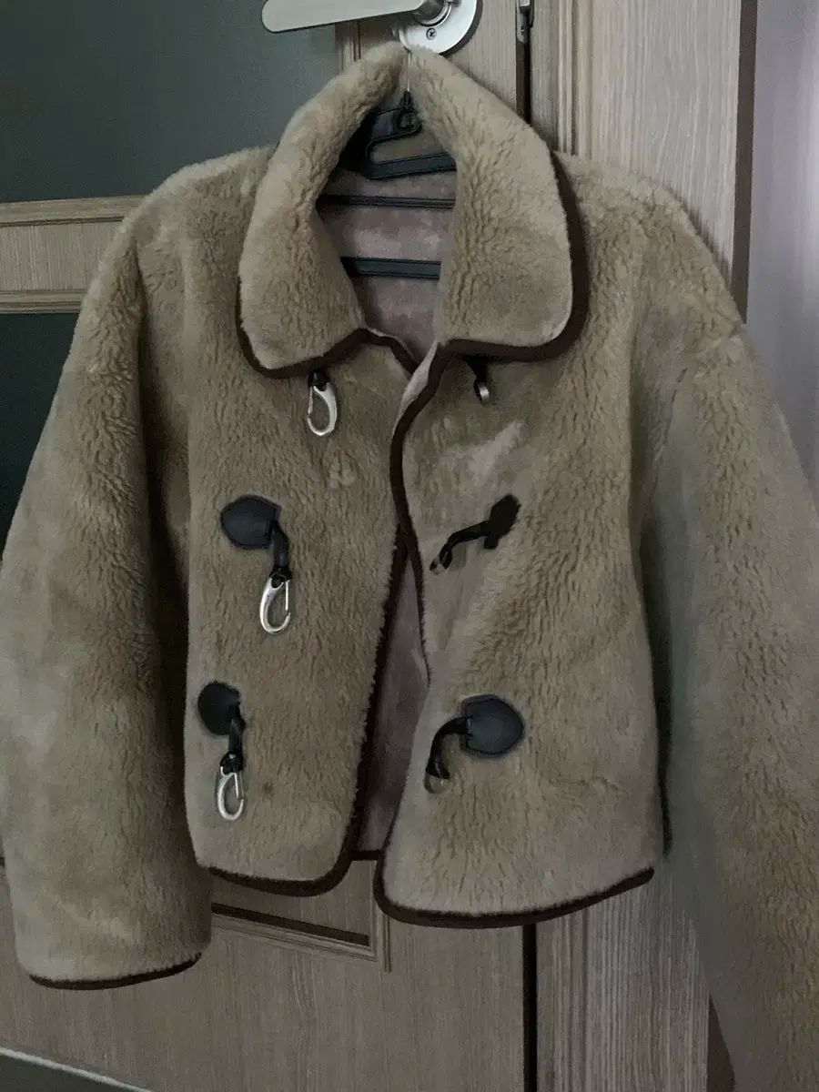 アトリエナイン ベベシアーリング ファージャケット