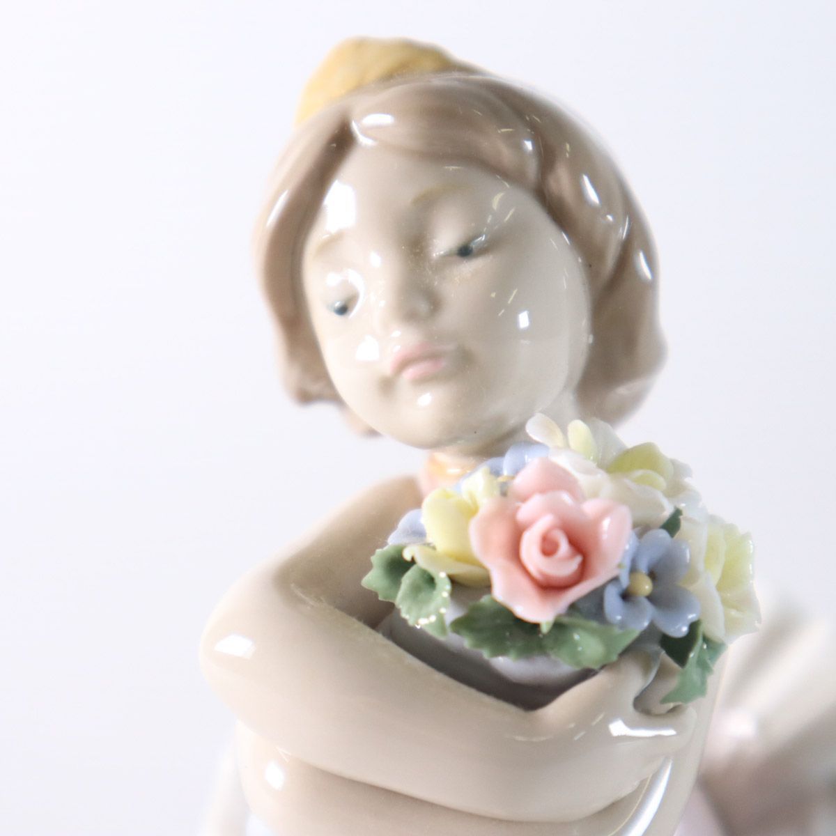 LLADRO リヤドロ デビューに向けて 06764 フィギュリン 陶器製人形