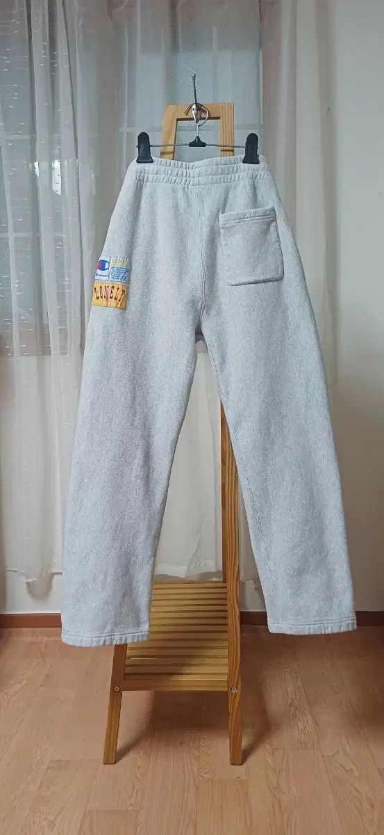 トレーナー ズボン