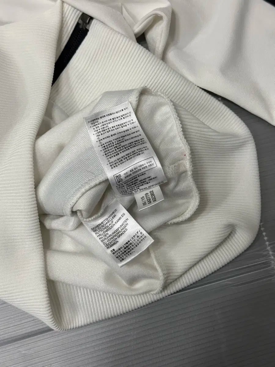 アディダス ジャージ トラックジャージ 白黒 95 GULLKHAN_COM