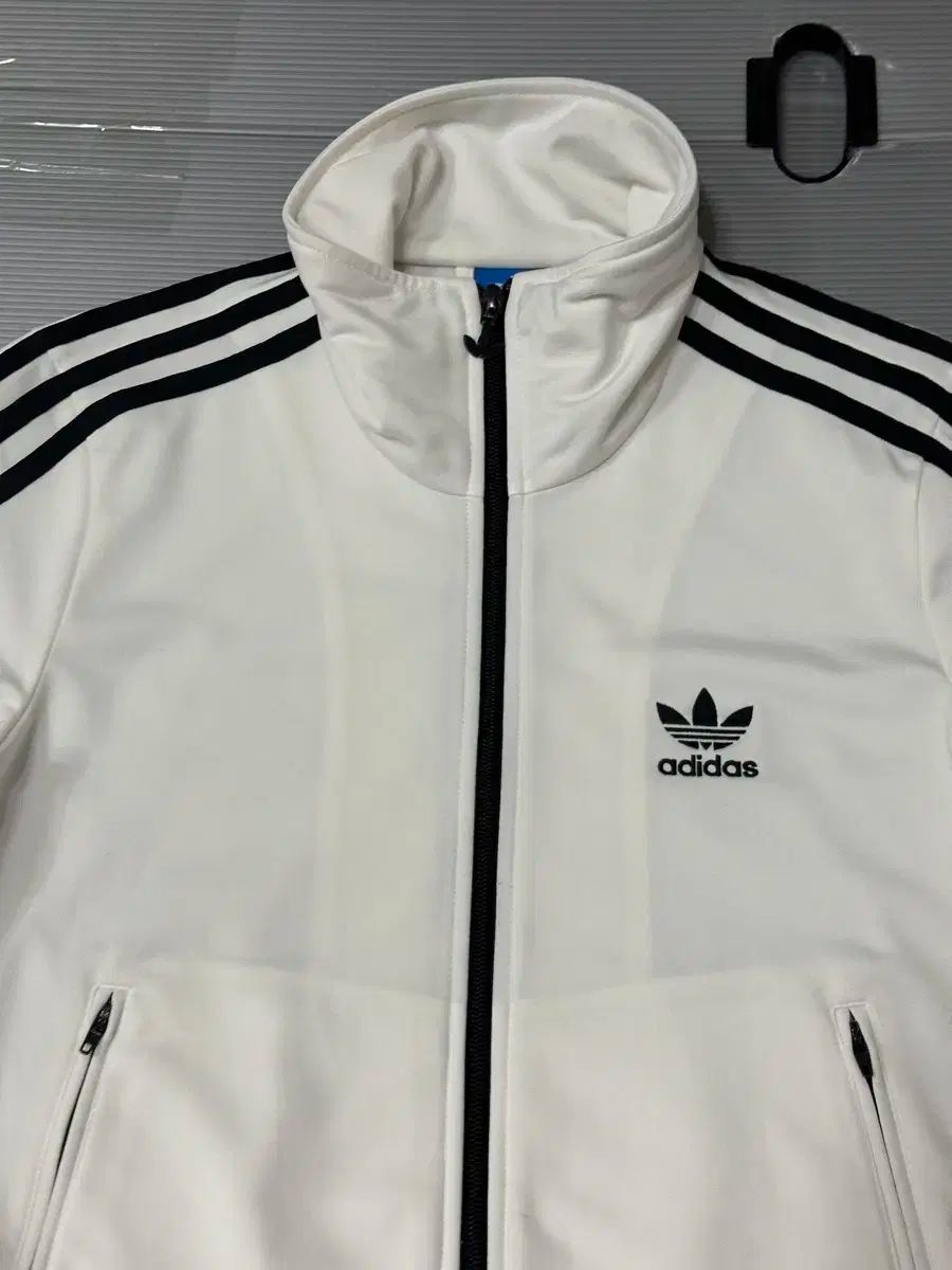 アディダス ジャージ トラックジャージ 白黒 95