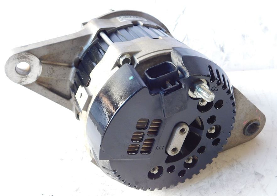 ●オルタネーター●日興 いすゞフォワード用 0-35000-0712|8-98317-668-0 品 程度A コア返却不要 FFCRYSTALESIA_COM