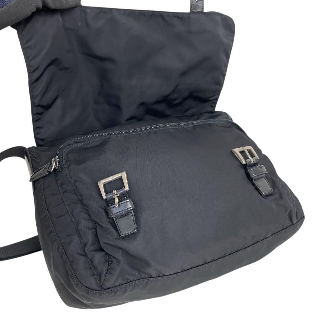 極美品　プラダ　三角ロゴ　ナイロン　黒　ショルダーバッグ　4595 価格交渉/質問大歓迎♪】極美品 プラダ PRADA 三角ロゴ ナイロン 黒