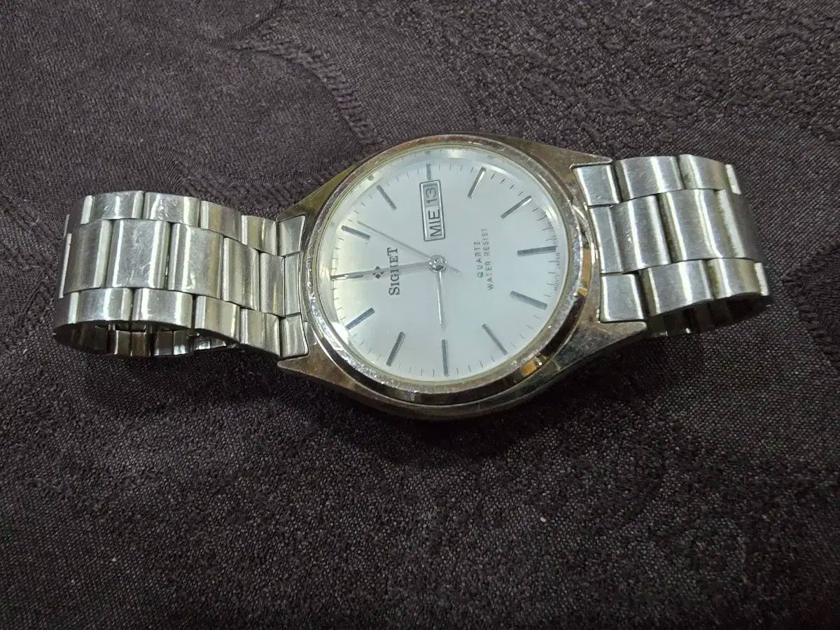 クォーツ リスト時計