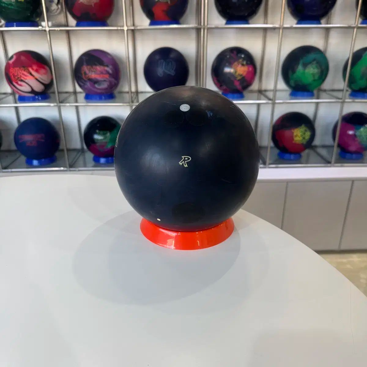 インコグニート ボーリングボール