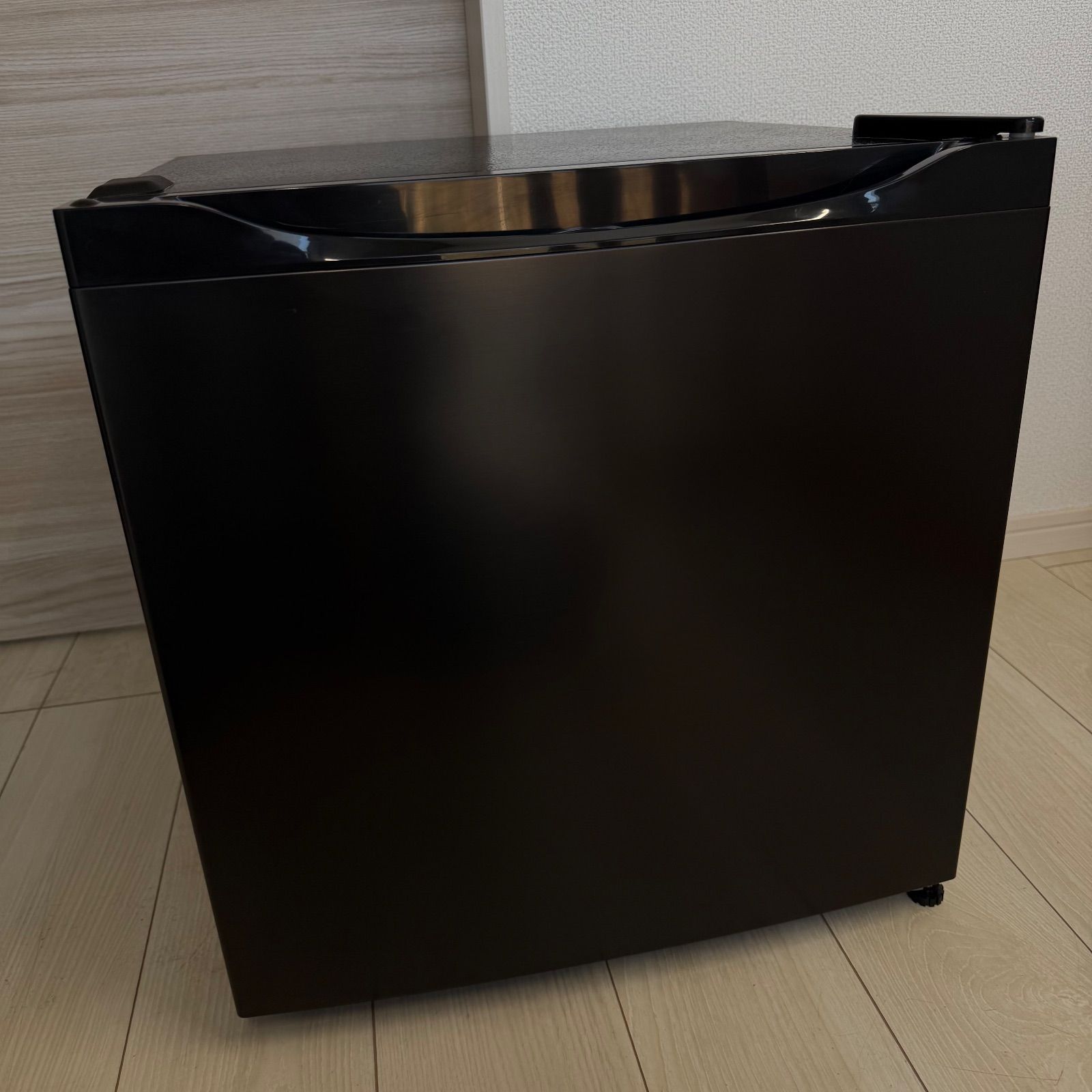 MAXZEN 31L 冷凍庫 2025年製 JR031ML01GM コンパクト 黒 ブラック 小型冷凍庫