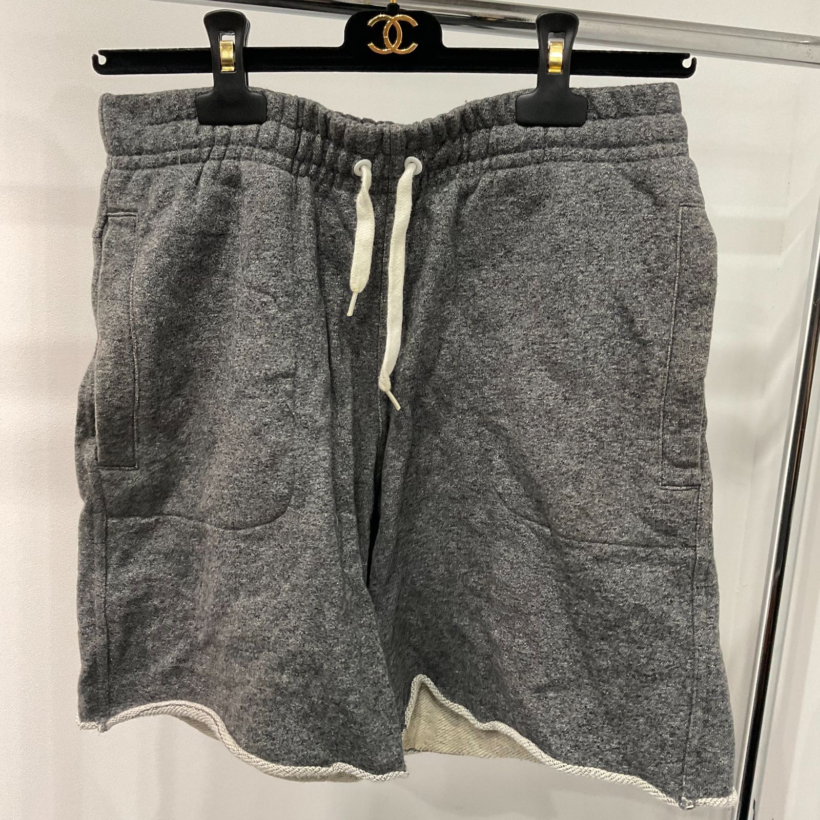 メゾンキツネ ショートパンツ B25103400