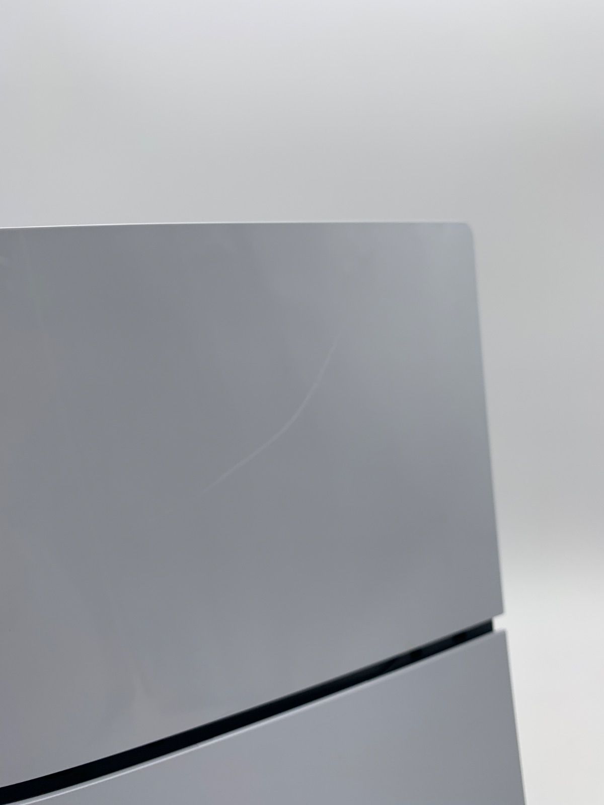 ディスクドライブなし 本体