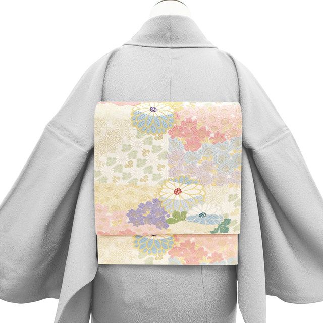 新古品 袋帯 ♥ フォーマル 正絹 唐織 京都 西陣 金銀糸 白 ピンク 薄紫 水色 薄緑 菊 桜 花 美しい唐織 春 秋 冬 上 袋帯 オフホワイト 仕立て上がり みやがわ sb54672