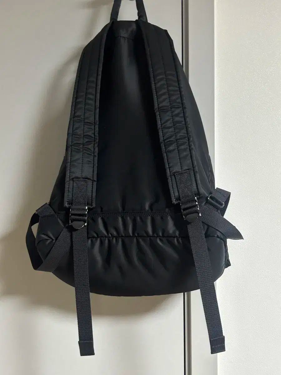 品質保証で、高速配送！ ポーター タンカー バックパック ブラック 便利そうな