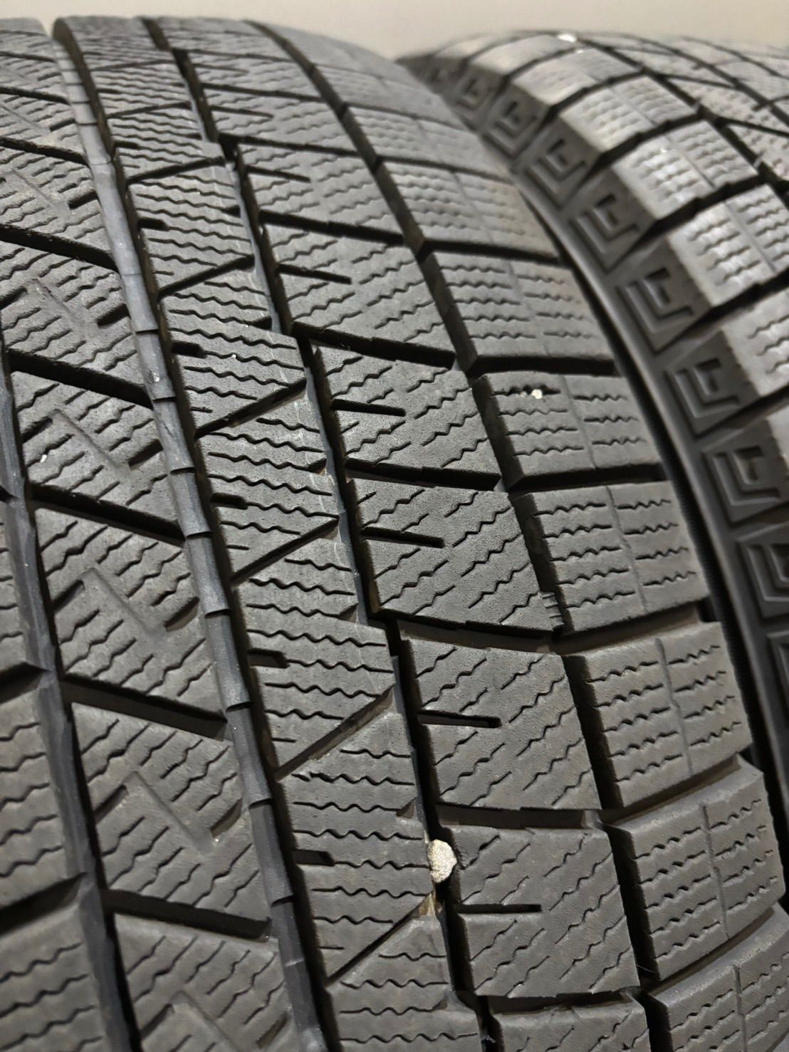 22年製 スタッドレス