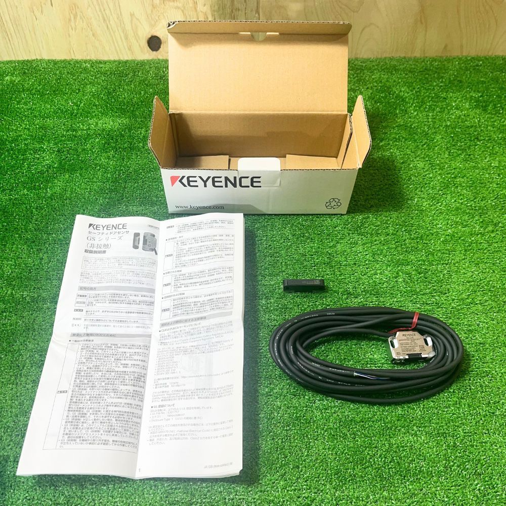 KEYENCE GS-11N5 5個セット 非接触 セーフティドアセンサ 標準タイプ NPN ケーブル5m OSSD×2 AUX IP65|IP67|IP69K PLe SIL3 DC24V ♥品 アウトレット
