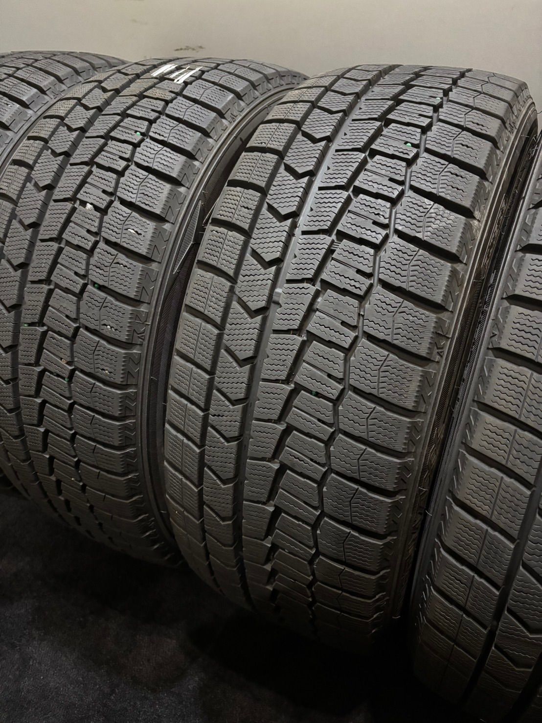 225|45R17 DUNLOP|WINTER MAXX WM02 18年製 スタッドレス 4本 ダンロップ ウィンターマックス ベンツ Aクラス VW ゴルフ A3 3-K449